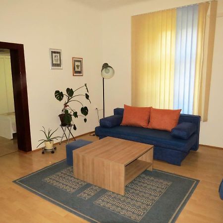 Apartment Stoja Pula Buitenkant foto